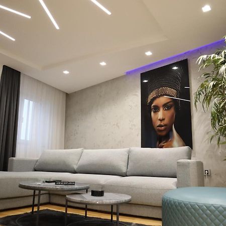 House Of Mac Apartments Ni Εξωτερικό φωτογραφία