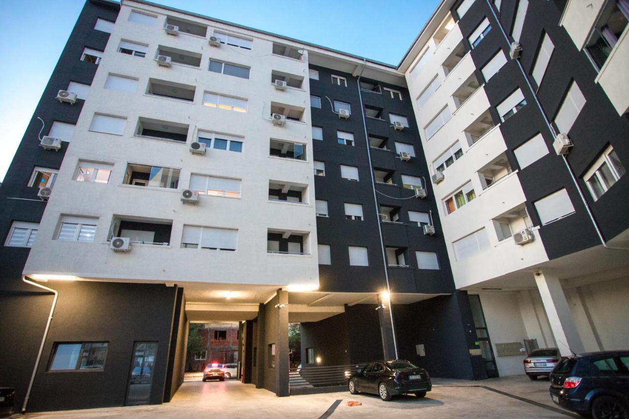House Of Mac Apartments Ni Εξωτερικό φωτογραφία