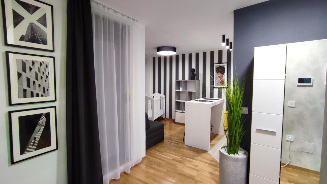 House Of Mac Apartments Ni Εξωτερικό φωτογραφία