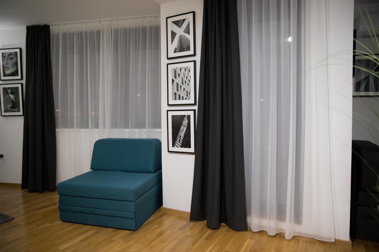 House Of Mac Apartments Ni Εξωτερικό φωτογραφία