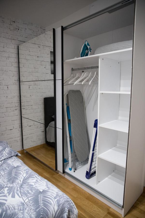 House Of Mac Apartments Ni Εξωτερικό φωτογραφία
